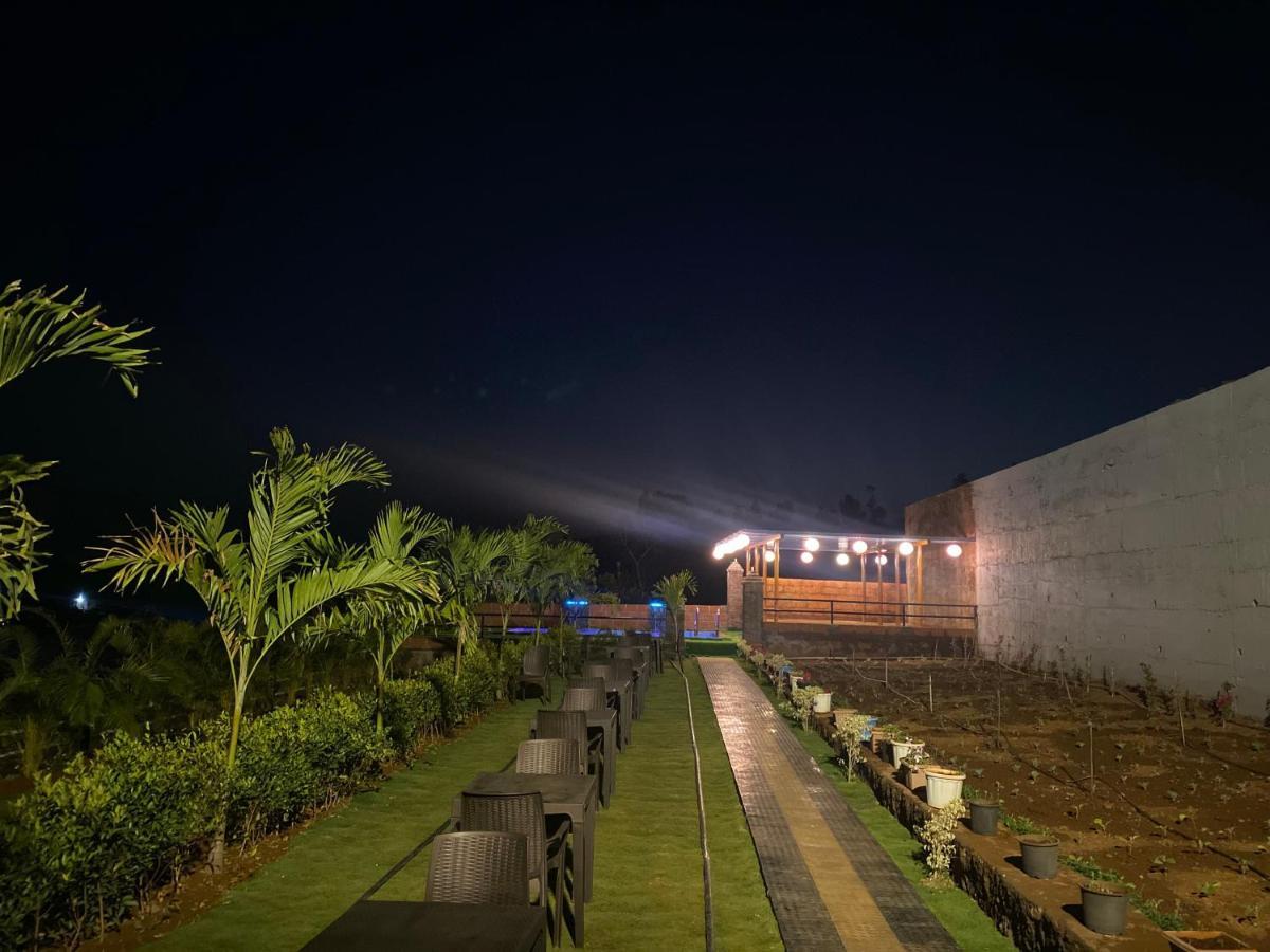 Shivanya Palace ماهاباليشوار المظهر الخارجي الصورة