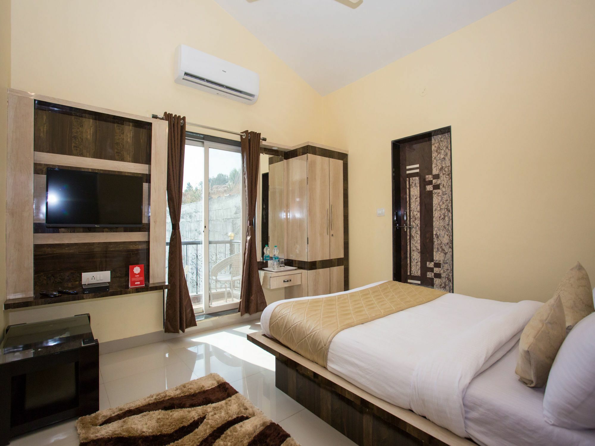 Shivanya Palace ماهاباليشوار المظهر الخارجي الصورة
